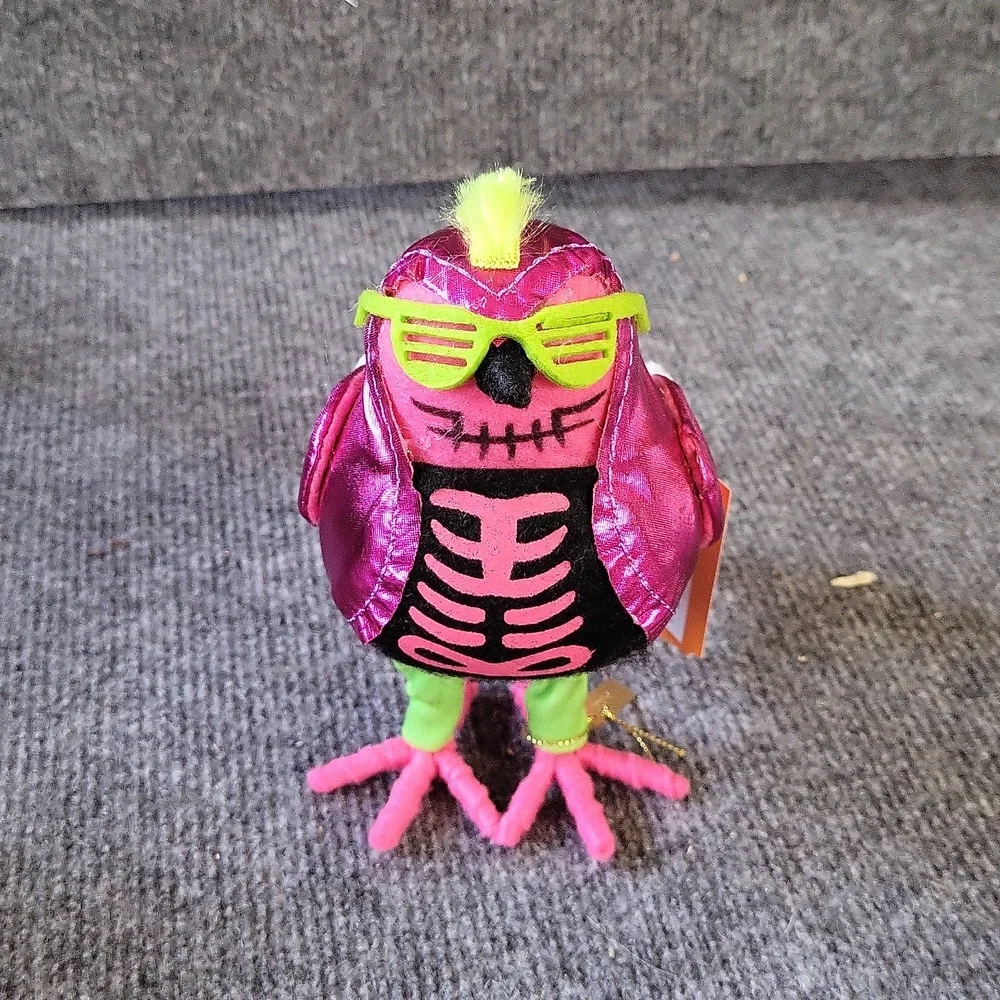 TARGET Spritz Hyde and Eek! Birds Halloween glitters 2024